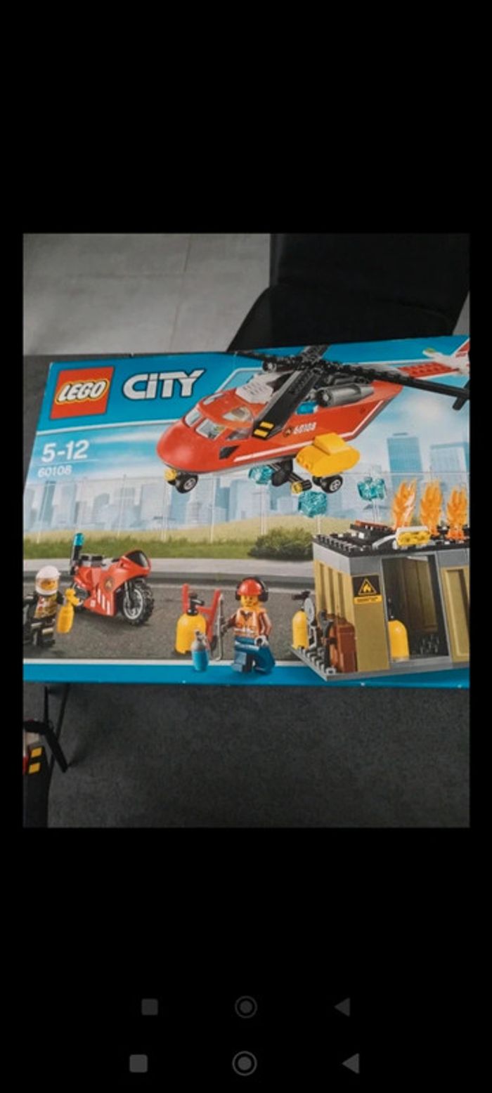 Lego 60108: L'unité de secours des pompiers