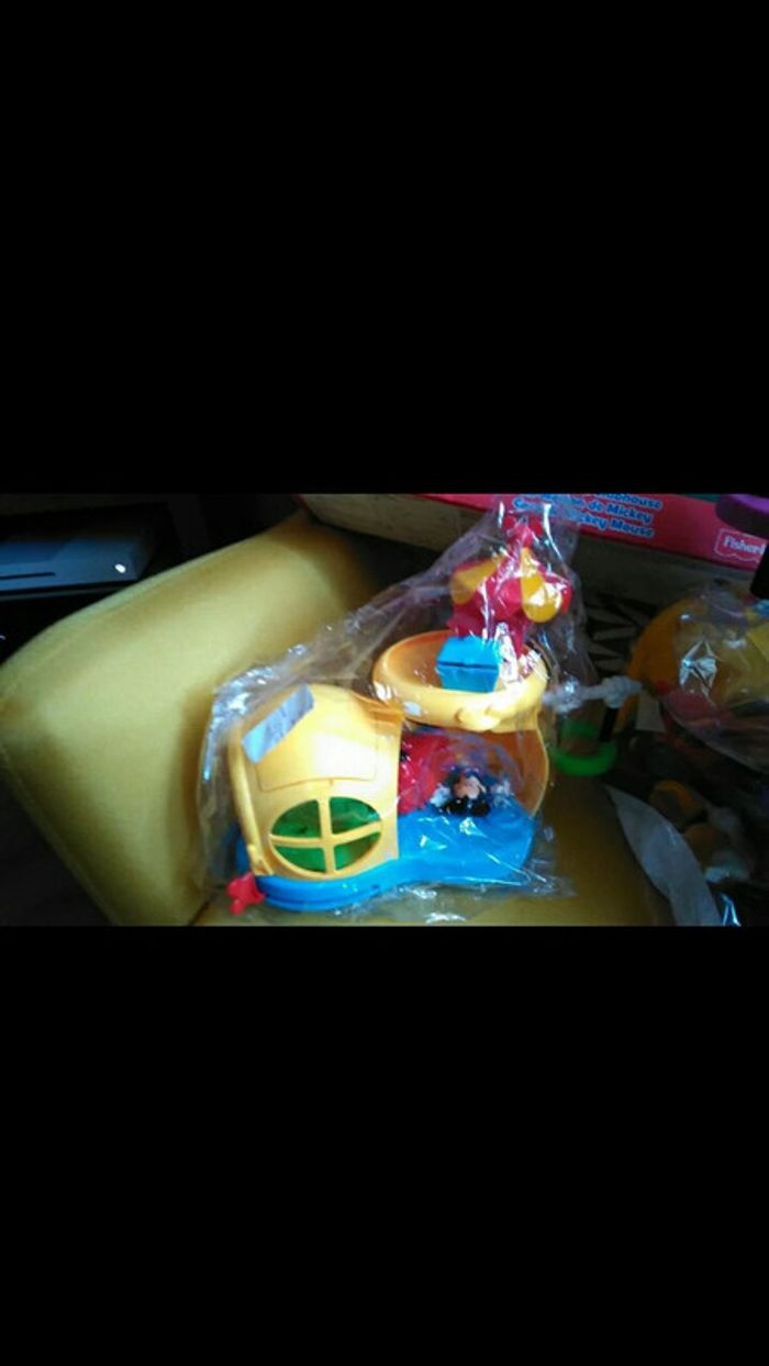 Ensemble lot Mickey garage