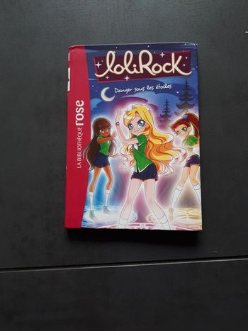 Livre bibliothèque rose LoliRock tome 13 Danger sous les étoiles