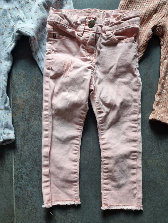 Lot de pantalons bébé fille 24 mois - photo numéro 2