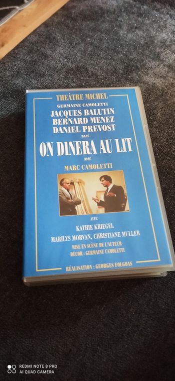 Cassette video on dinera au lit