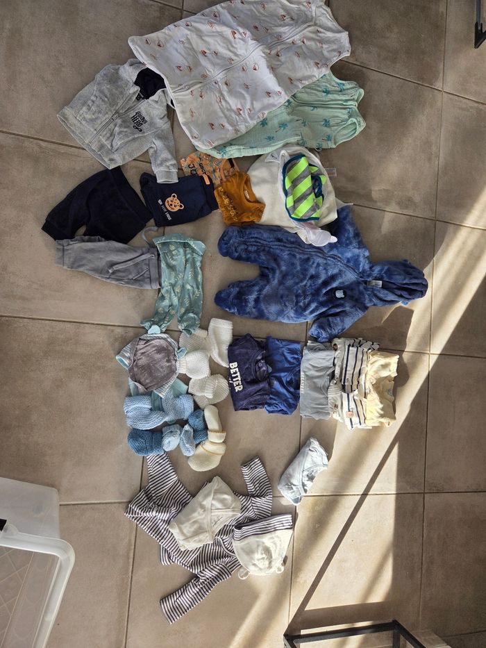 Lot vêtements 1 mois garçon