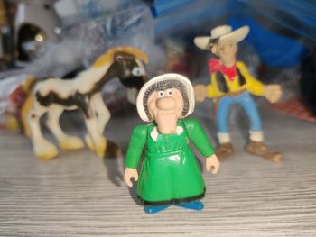 Anciennes figurines lucky Luck