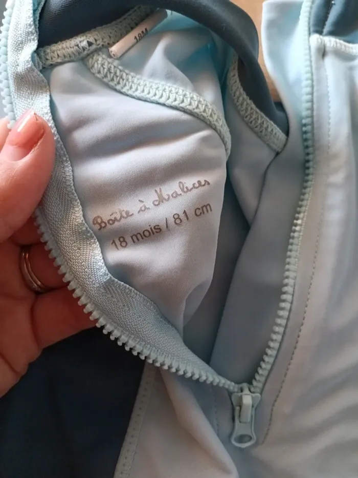 Maillot de bain une pièce 18mois - photo numéro 3