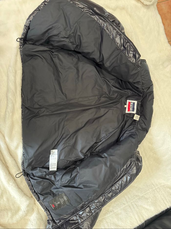 Doudoune levi’s comme neuve - photo numéro 5