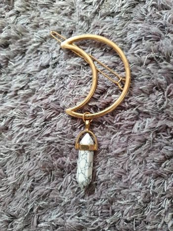 Barrette médiévale lune et pierre