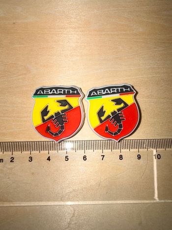 Lot 2 perles abarth 