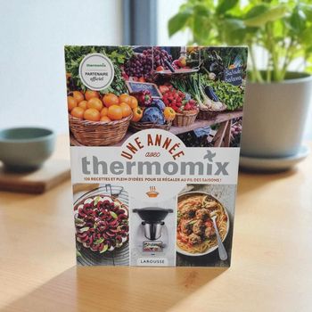 Livre - Une année avec Thermomix (Larousse)
