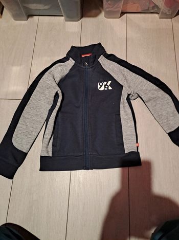 Veste filet zippe  6ans