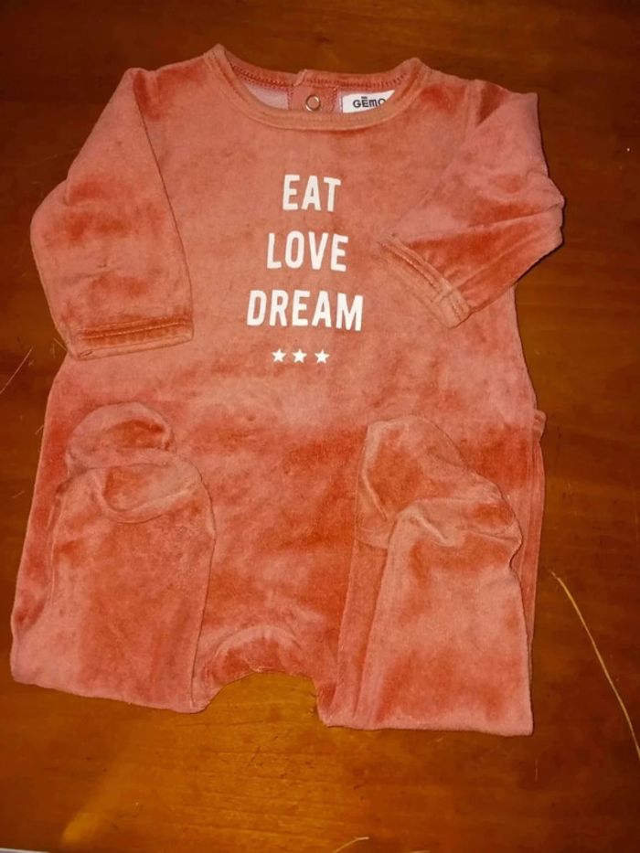 Pyjama velours eat love dream 3 mois gémo