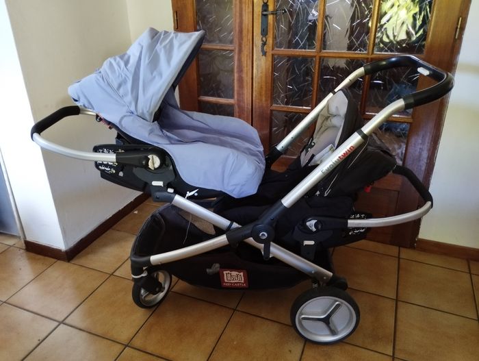 Poussette double avec cosys - photo numéro 2