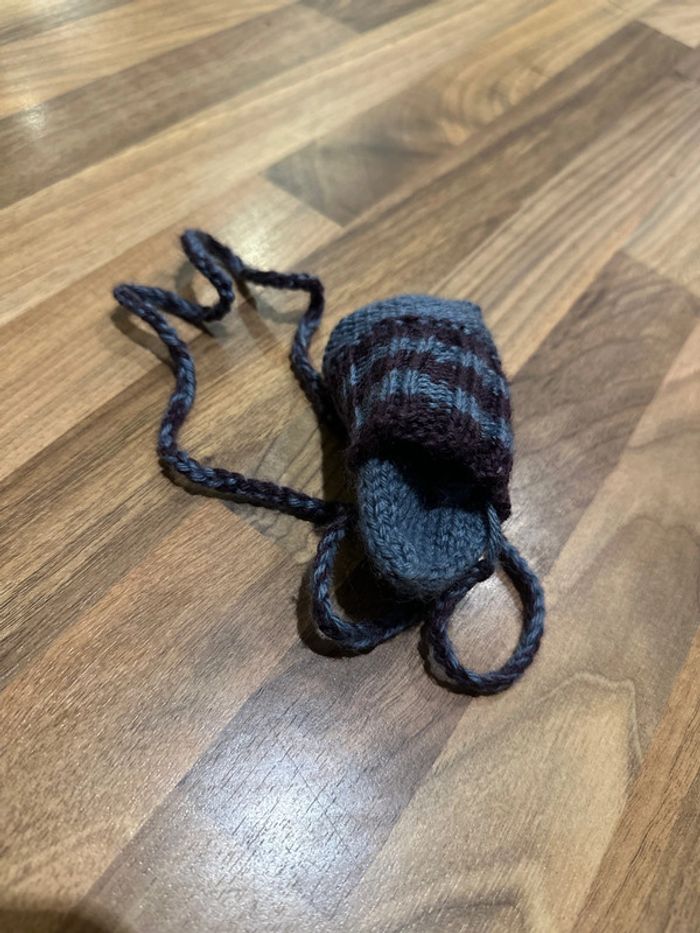 Magnifiques moufles tricotés main - photo numéro 3