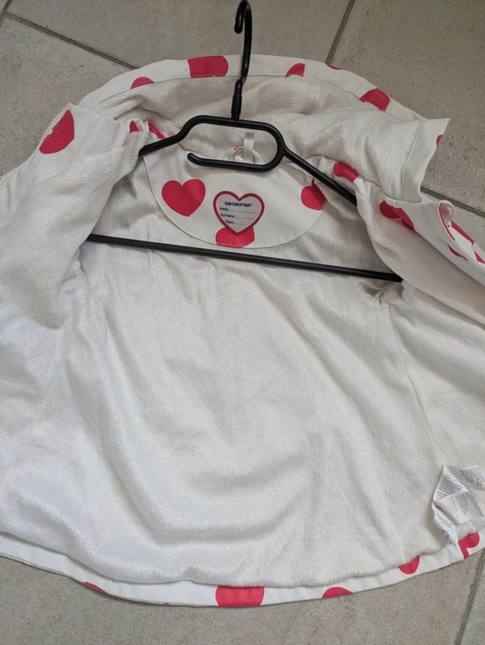 Manteau fille 18 mois blanc avec des coeurs rouges - photo numéro 3