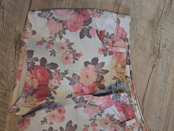 Short à fleurs Zara - photo numéro 2