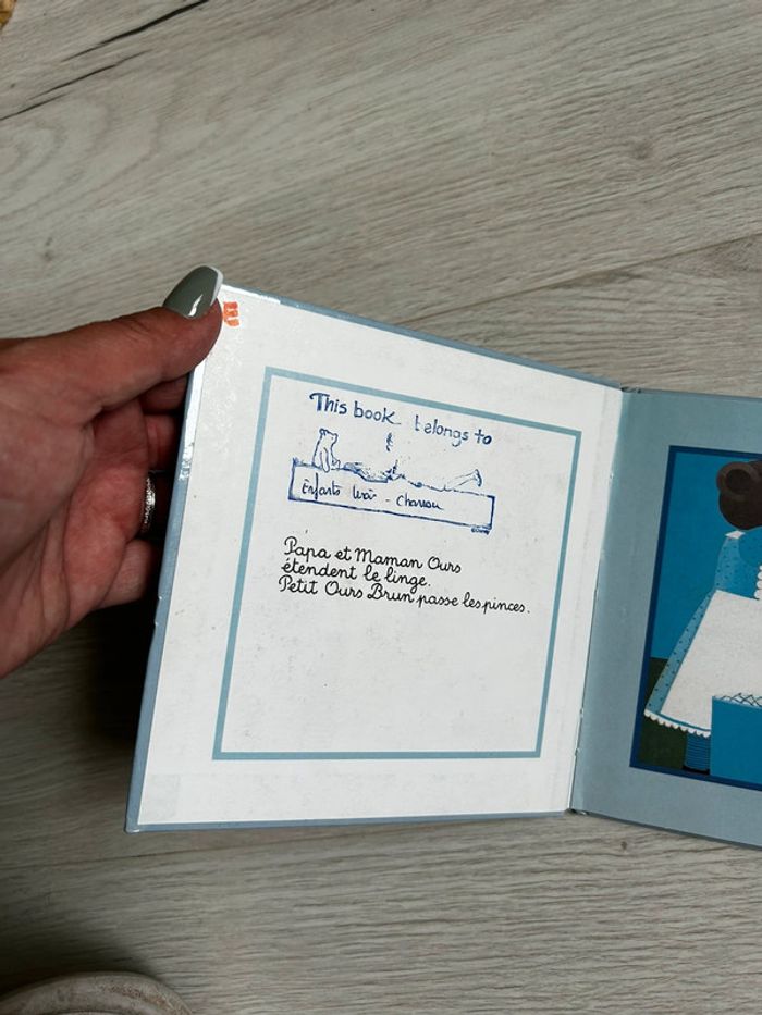 Livre petit ours brun - photo numéro 2