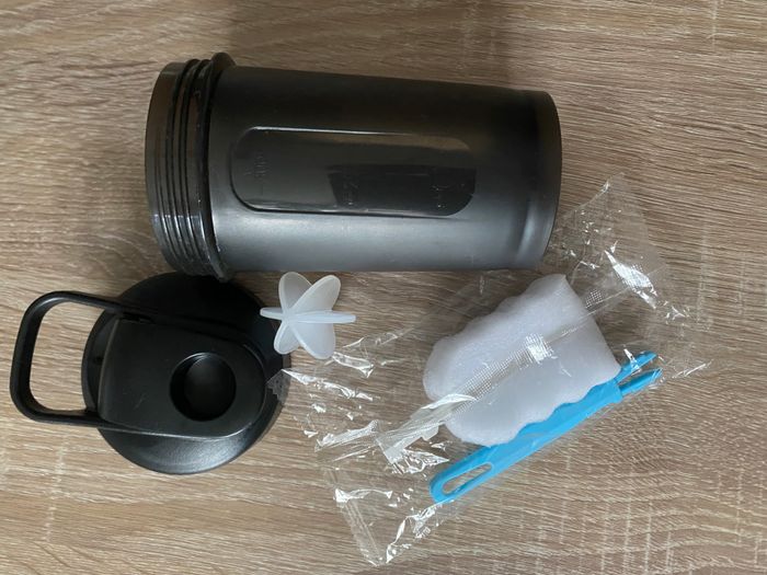 Bouteille shaker 300ml + boule + kit de nettoyage - photo numéro 7