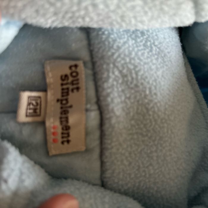 Vends combinaison pilote chaude avec capuche 12 mois - photo numéro 2