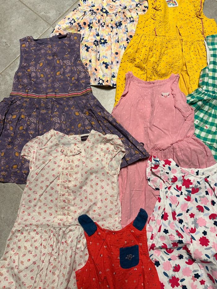 Lot de robes 3 ans - photo numéro 4