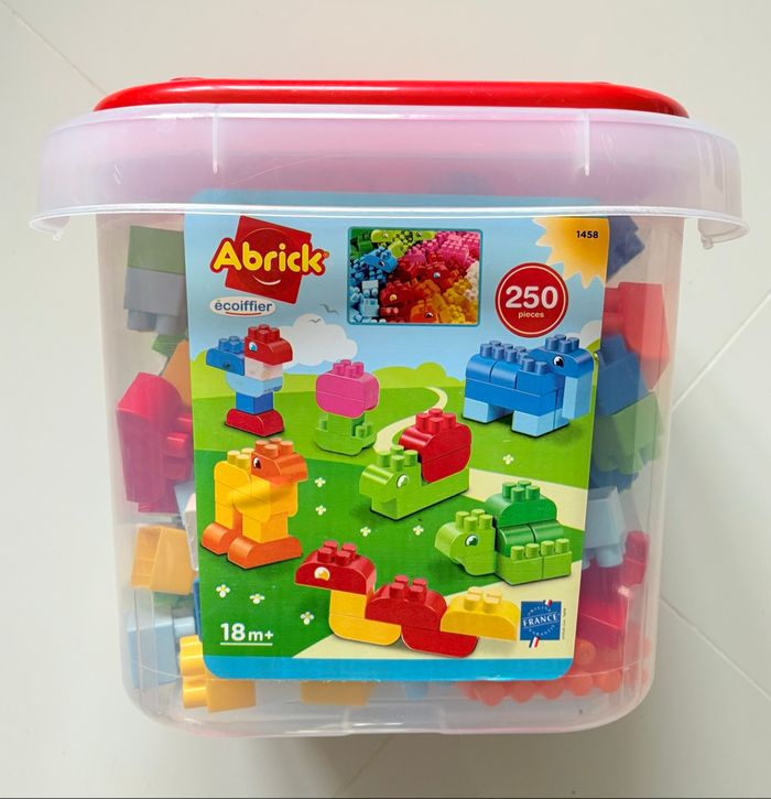 Seau de blocs Abrick Écoiffier – Dès 18 mois – Fabriqué en France 🇫🇷