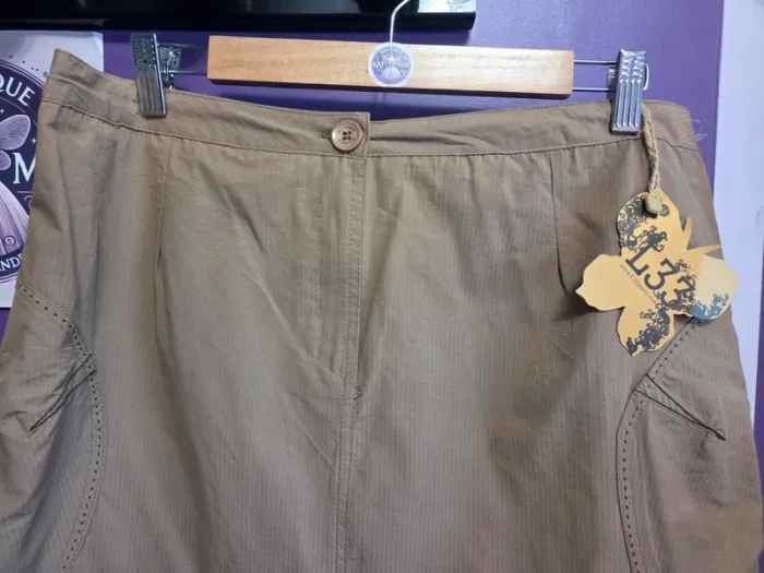 jupe casual mi-longue beige effet boule neuve – L33 – taille 48 - photo numéro 2