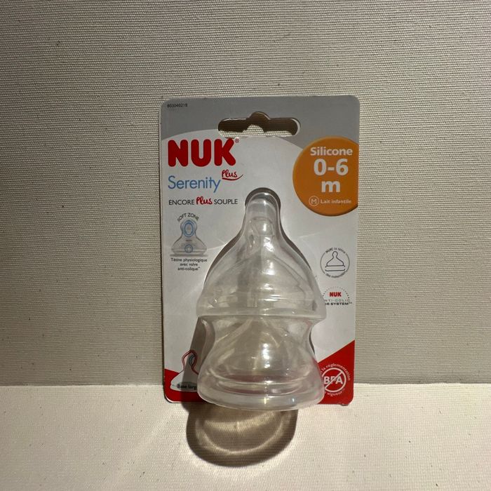 Nuk tétine physiologique pour biberon 0-6 mois