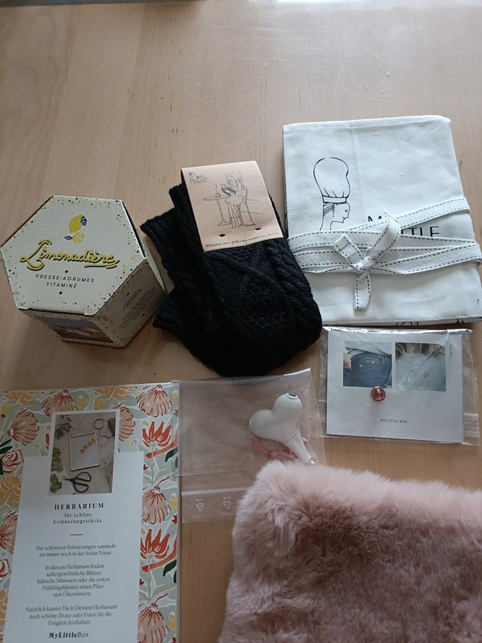 Joli lot de goodies MLB et autres - photo numéro 2