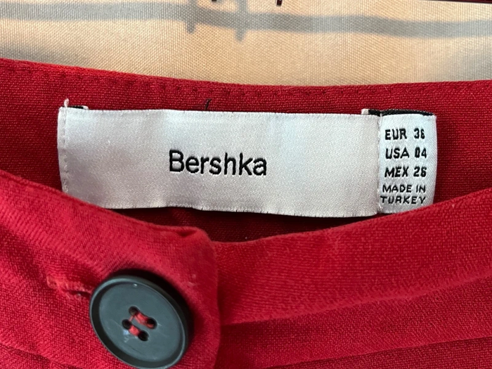 Pantalon rouge - photo numéro 3