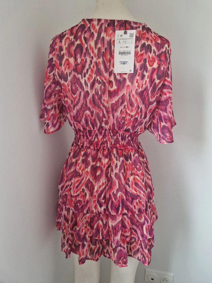 Robe zara volants rose manches courtes motifs violets col V taille élastique - photo numéro 4
