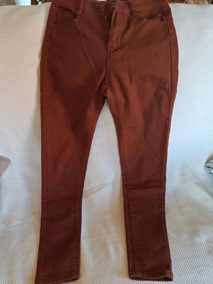 Pantalon femme taille 36 couleur marron/Rouille