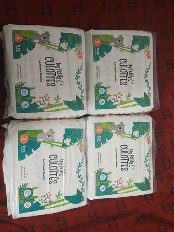 4 paquets de couches les petits culottés taille 2