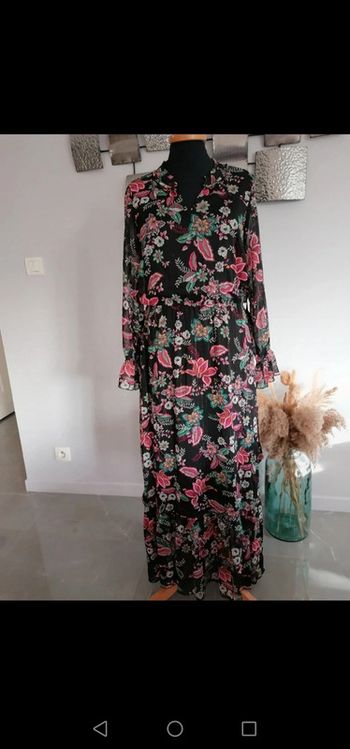 Robe longue motif fleurs Bréal taille 38