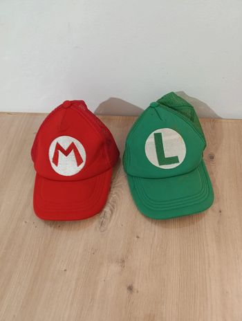 Lot casquette super Mario Bros banpresto