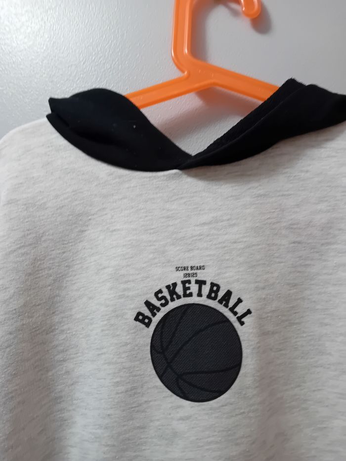 Pull 8 ans - photo numéro 2