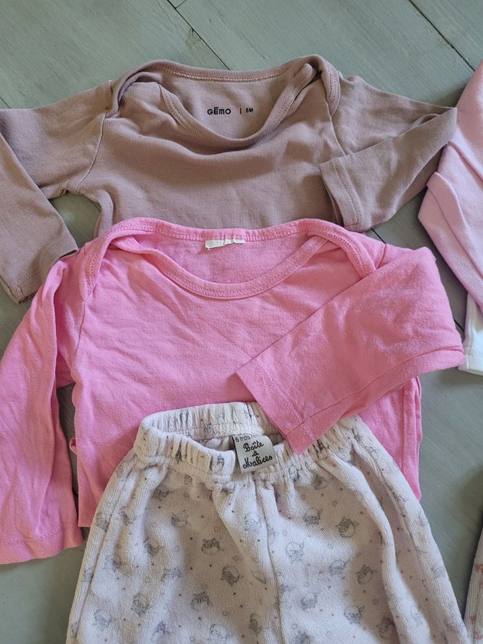 Lot 6 mois - photo numéro 2