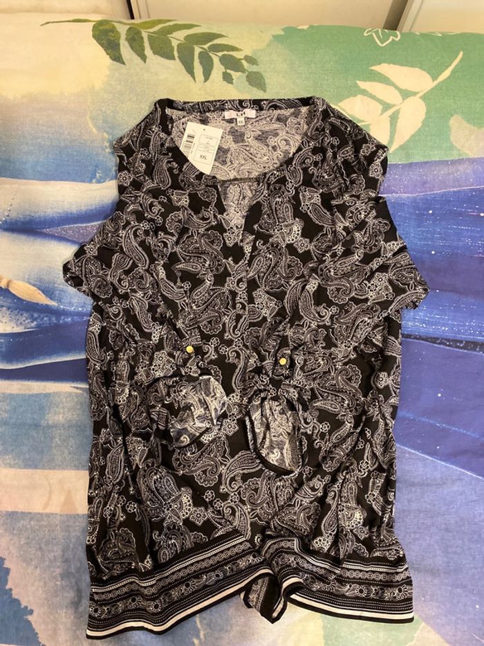 Blouse taille XXL neuve - photo numéro 5