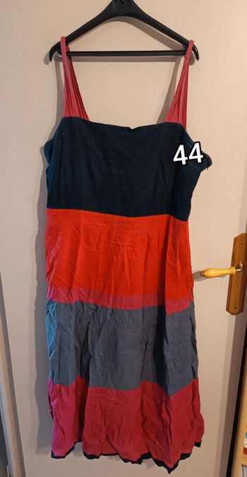 Robe rayée taille 44