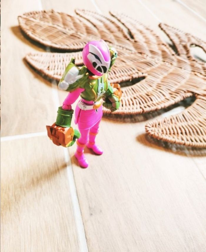 🙅Power rangers dino fury - Figurine du ranger rose smash armor - marque Hasbro - photo numéro 3