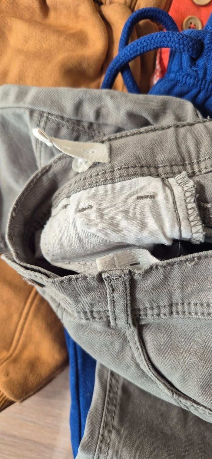 Lot pantalons 9 mois - photo numéro 3