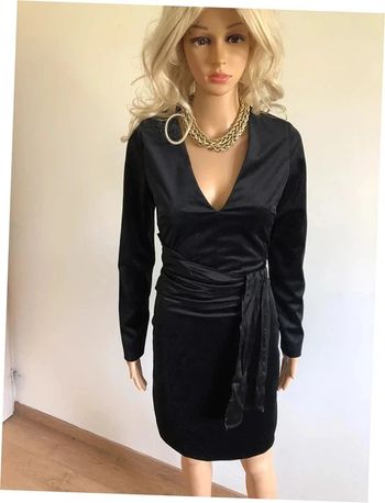 Robe noire neuve en velours à manches longues Morgan taille 36 (valeur 85€)