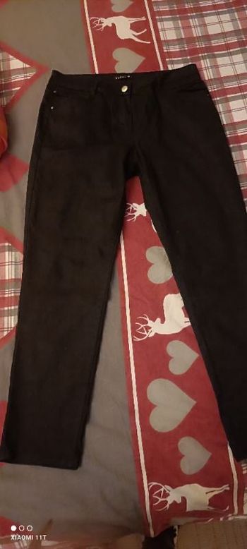 Pantalon noir enduit