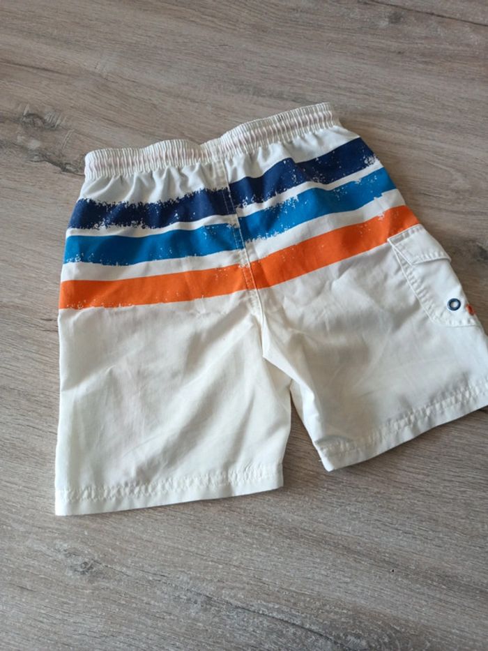 41. Maillot 3pommes 6ans 116 porté 1x - photo numéro 2