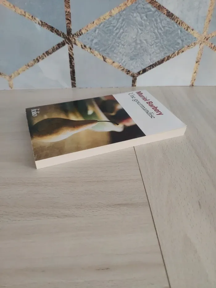 Livre poche une gourmandise Muriel Barbery - photo numéro 5