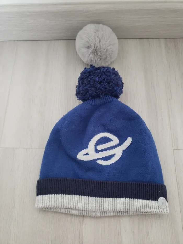 Bonnet okaïdi avec 2 pompons