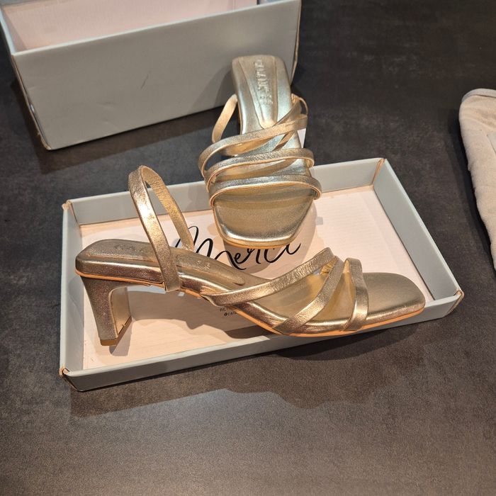 Chaussures femmes dorées - photo numéro 5