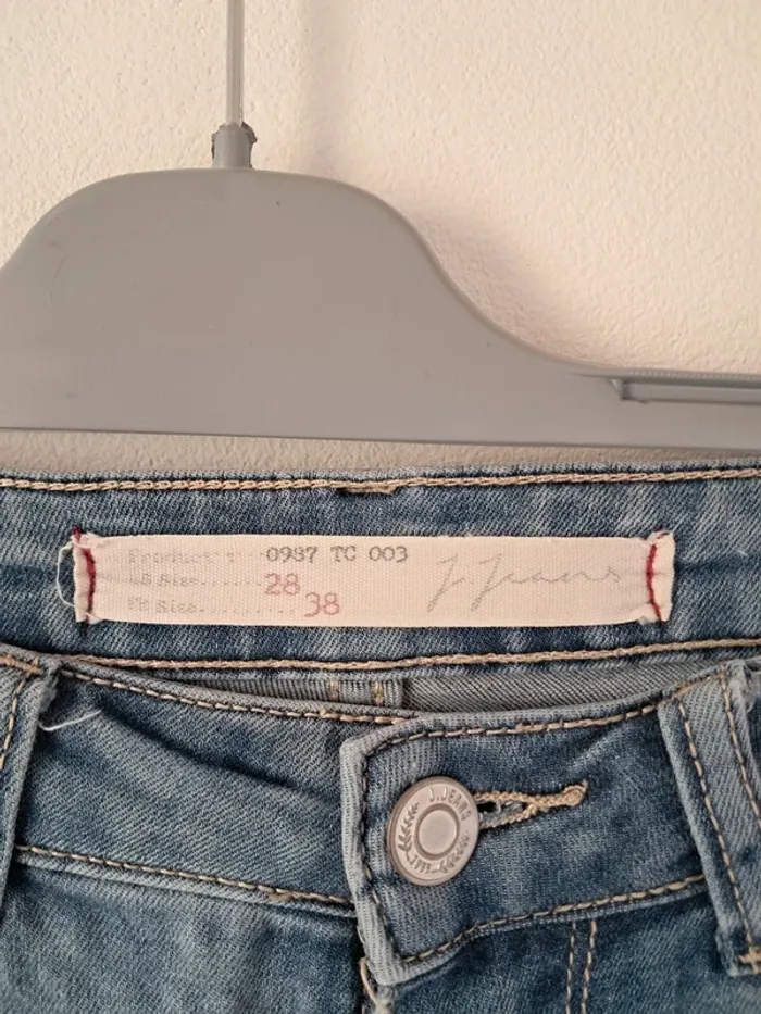 Jean déchiré bleu taille haute tendance - photo numéro 3