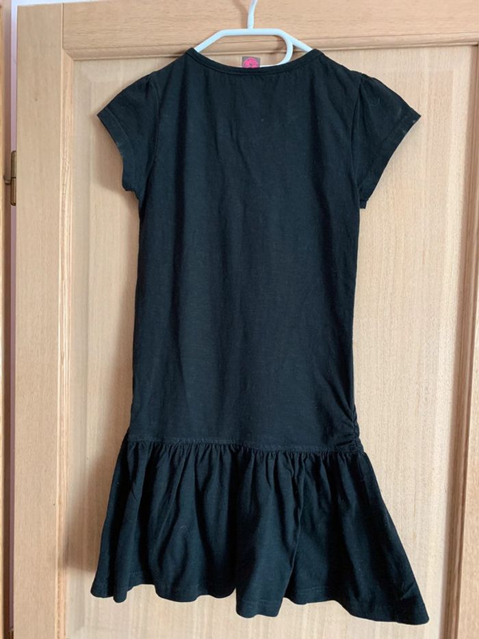 Robe noire - photo numéro 2