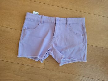 Short benetton t13 14 ans neuf
