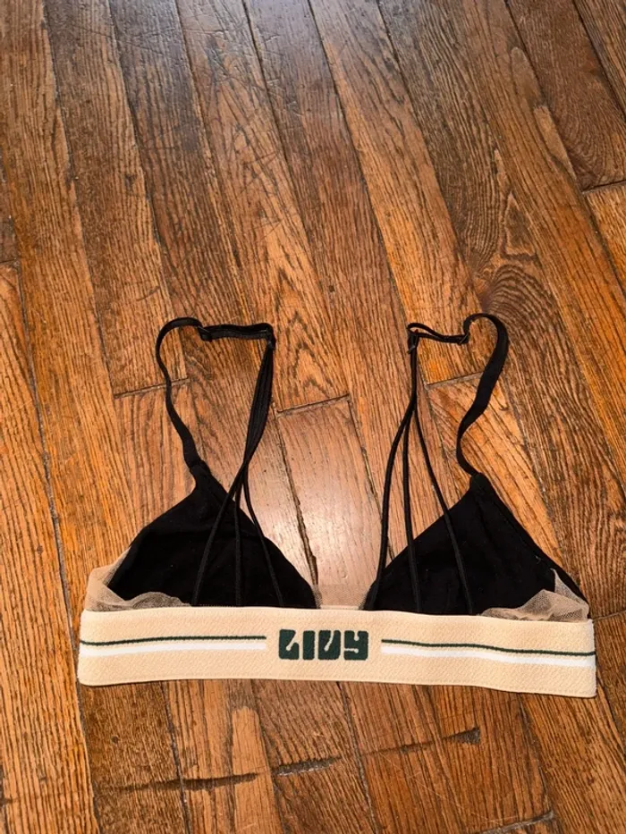 Soutien gorge Livy  Taille Xs Valeur 100 euros - photo numéro 4