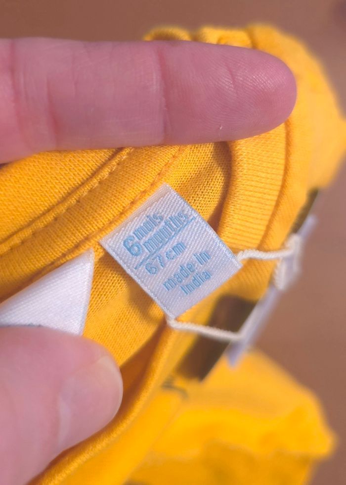 (Neufs non portés) 🏷 sweat et teeshirt ml  winnie/simba 6mois garçon 🥰😍😍 - photo numéro 8