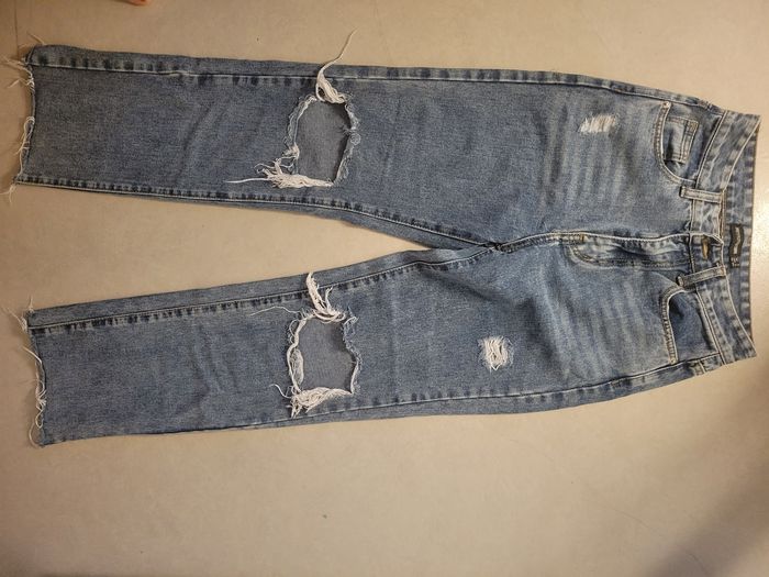 Jean troué - photo numéro 3